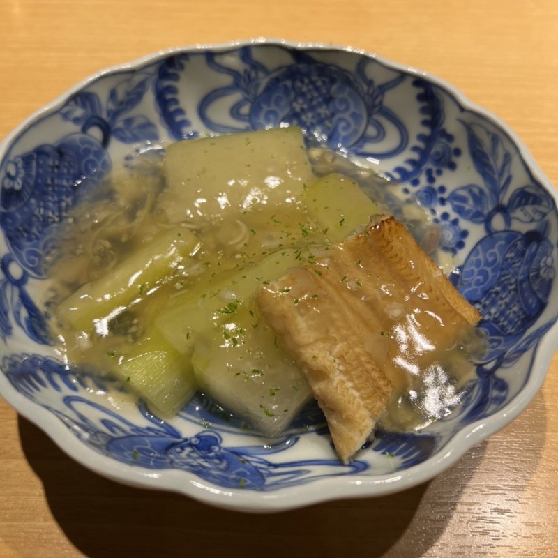 穴子と冬瓜とハスイモの炊き合わせ(みこころや )