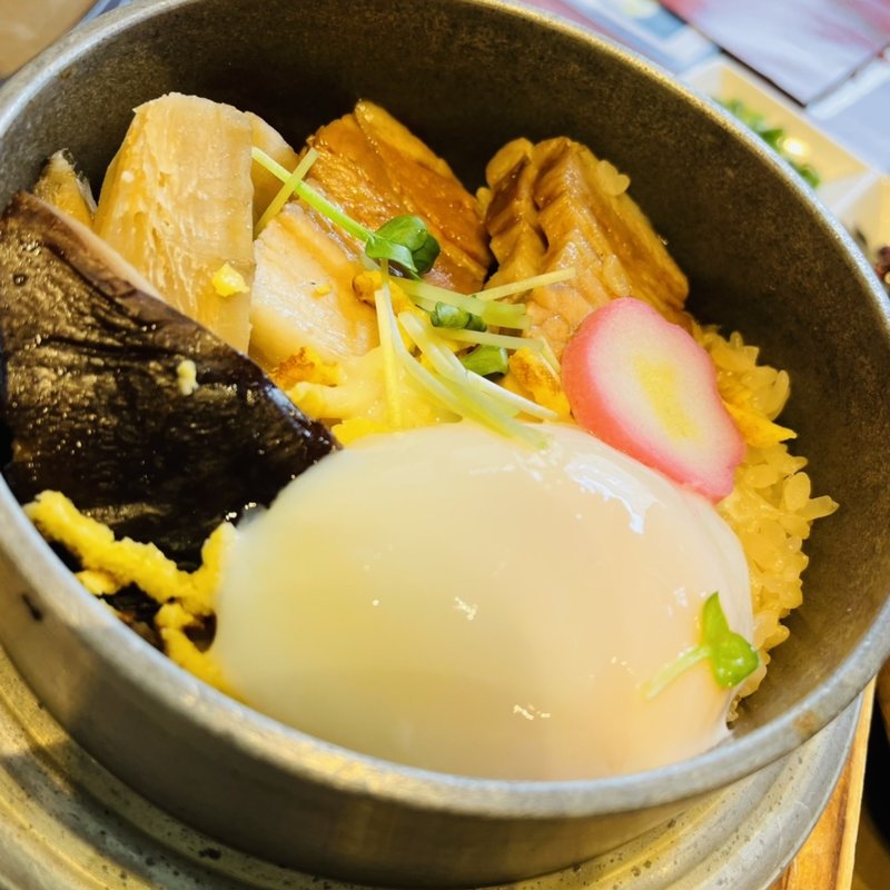 恵庭産放牧豚角煮釜飯(旬のお料理・釜飯 いちえ )