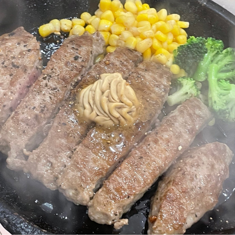 肉塊ハンバーグ300g(ペッパーランチ イオンモール川口前川店)