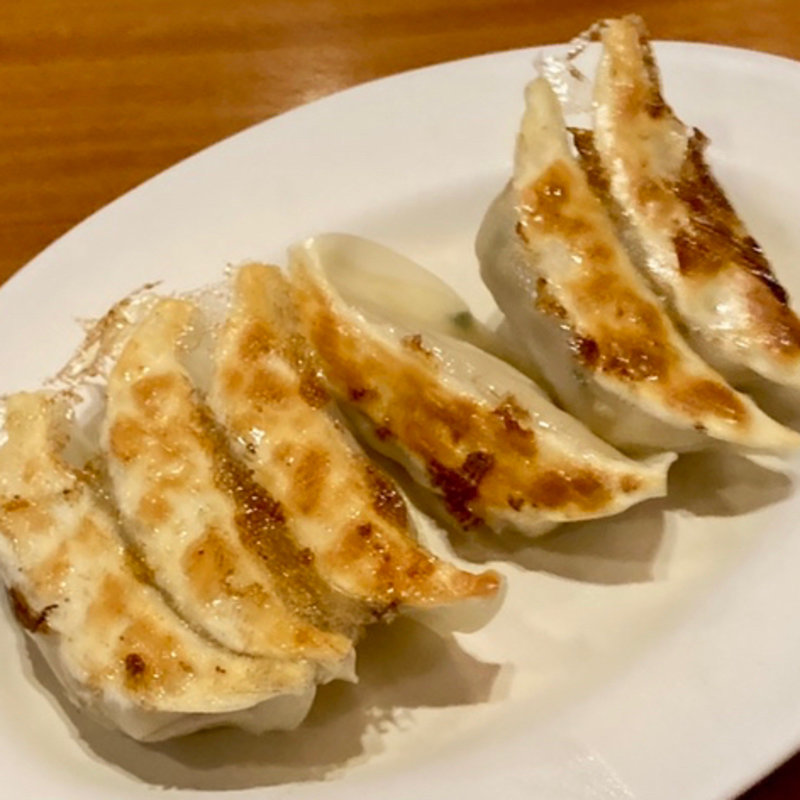 餃子(二両半 鶴橋本店 )