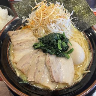 ネギチャーシュー麺(横浜家系ラーメン　ガチ家)
