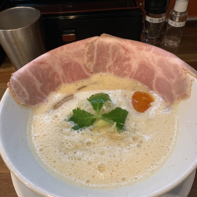鶏白湯ラーメン(小麦生まれ、麺育ち。)