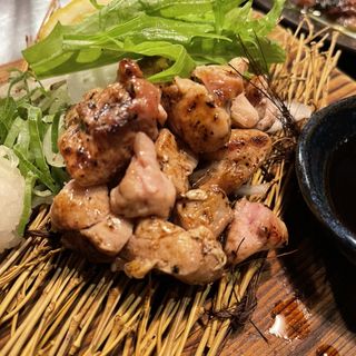 鶏の藁焼き(ほっこり串焼酒場 あし跡)