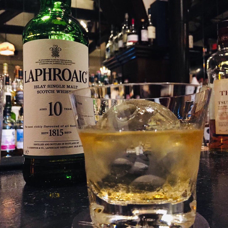 ラフロイグ 10年(B・B13BAR （ビー・ビー サーティーン バー）)