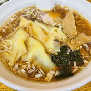 ワンタンメン(中華料理一兆)
