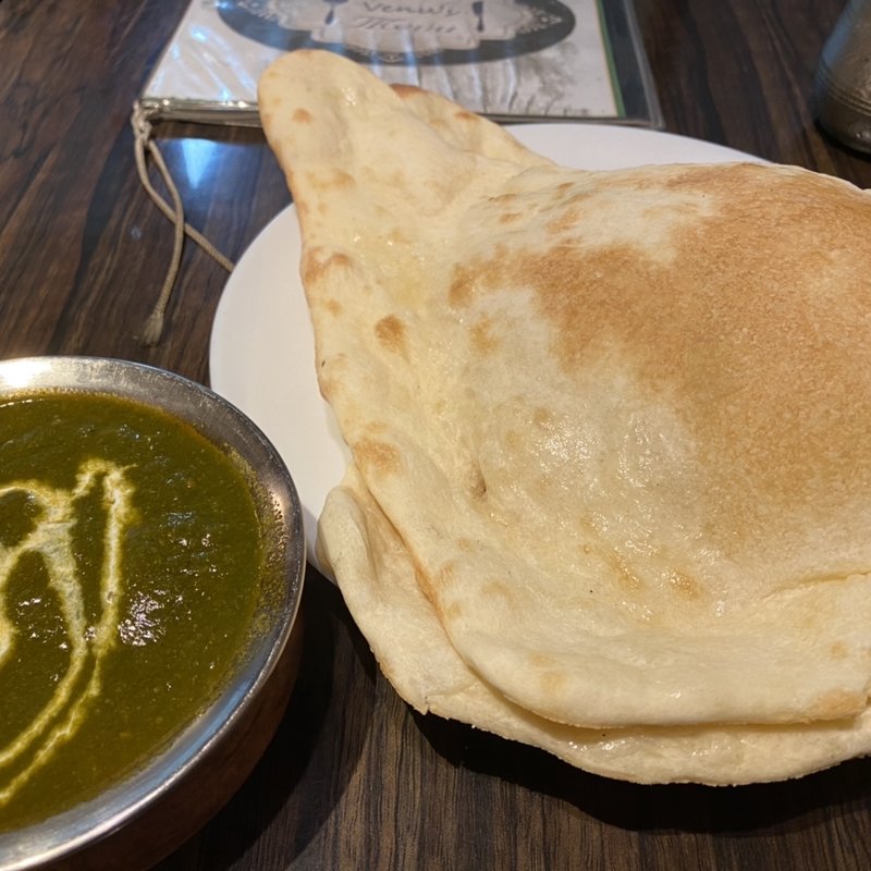 マトンとほうれん草のカレー(VENU'S(ヴェヌス)南インドダイニング 御徒町店)