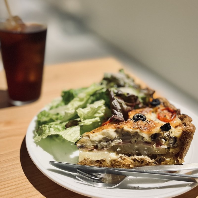 キッシュランチ(焼菓子とコーヒー パーラーイムオム)