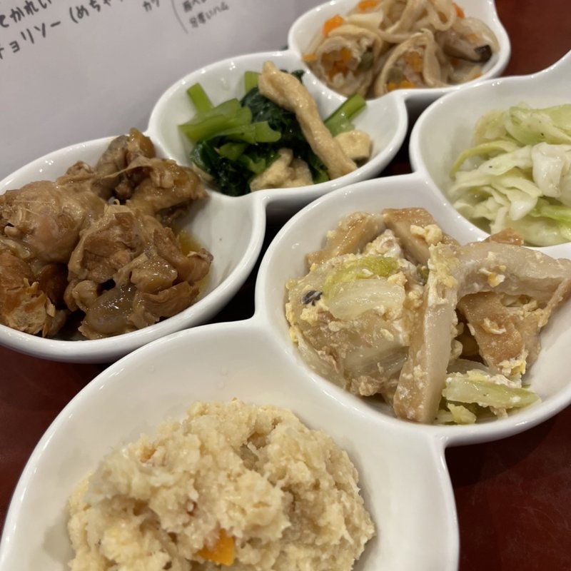 おばんざい(旬の料理とおばんざい　つぼみ )