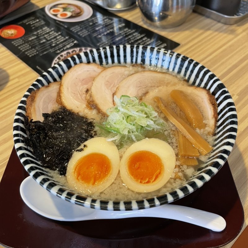 せあぶららーめん塩　全部入り(らぁ麺 おかむら)