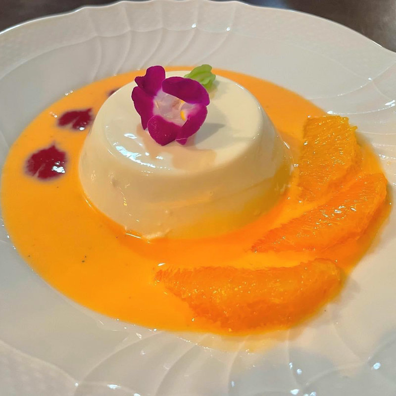 カスタードクリームソースのパンナコッタ(GARCON CAFE （ギャルソンカフェ）)