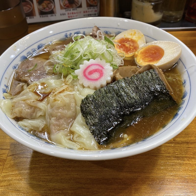 全部入りラーメン(板橋大勝軒なりたや  （いたばしたいしょうけんなりたや）)