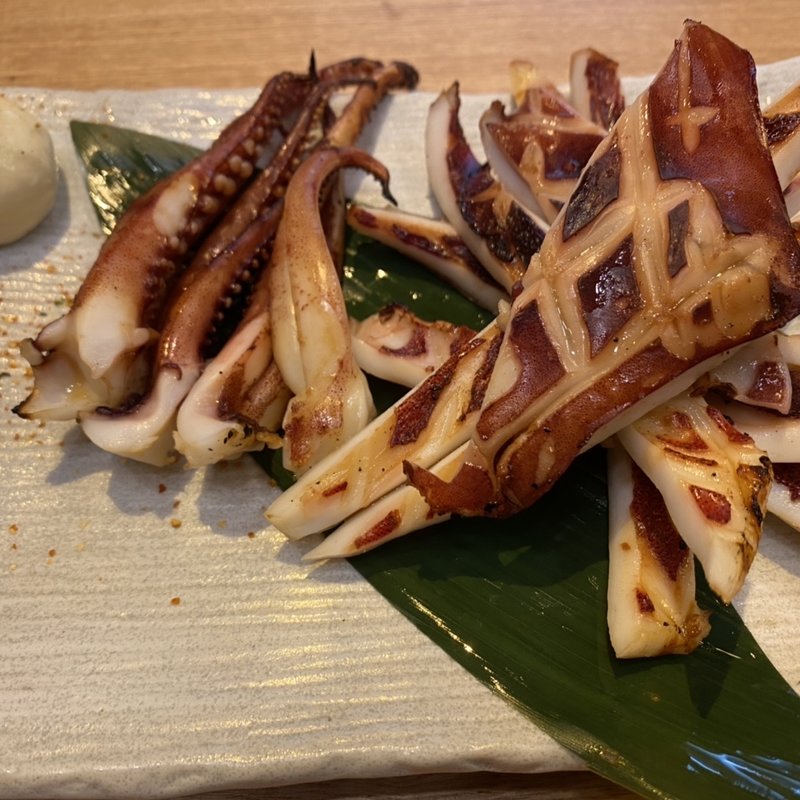 スルメイカの丸焼き(ろばた結)