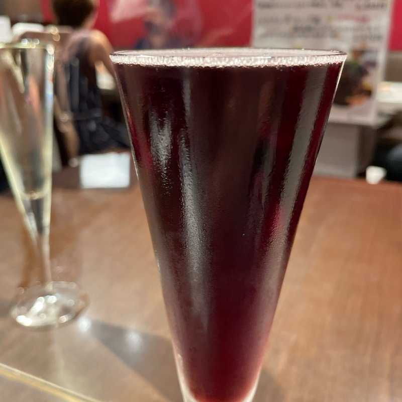 なみなみスパークリングワイン(俺のフレンチ 梅田 )