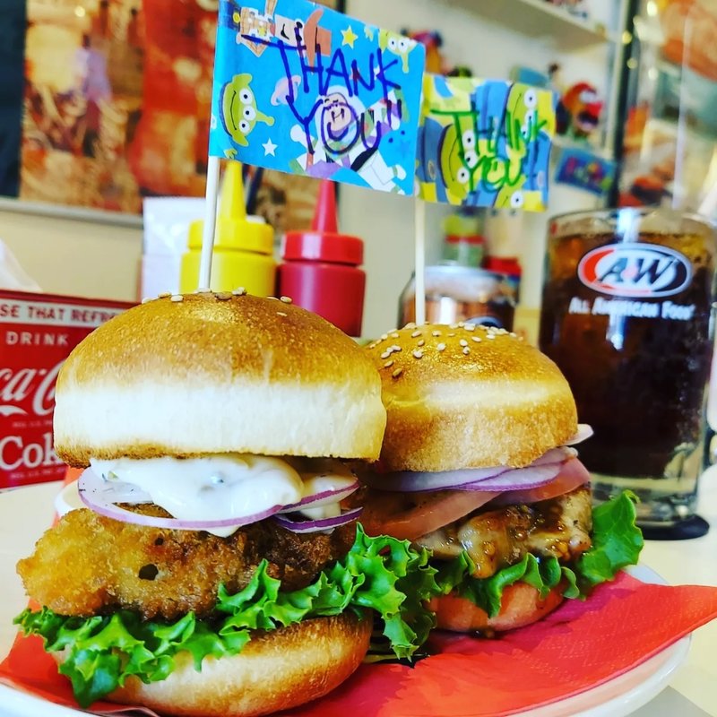 ハニーマスタードチキン&タルタルフィッシュスライダー2個セット(13Diner)