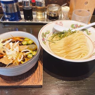 茄子と豚バラのつけ麺(柳麺まる重)