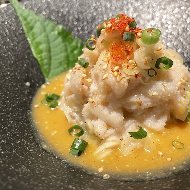 センマイ刺し(炭火焼ホルモン　ぐう 渋谷 )