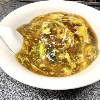 カツカレー丼(三輝中華料理店 （サンキチユウカリヨウリテン）)