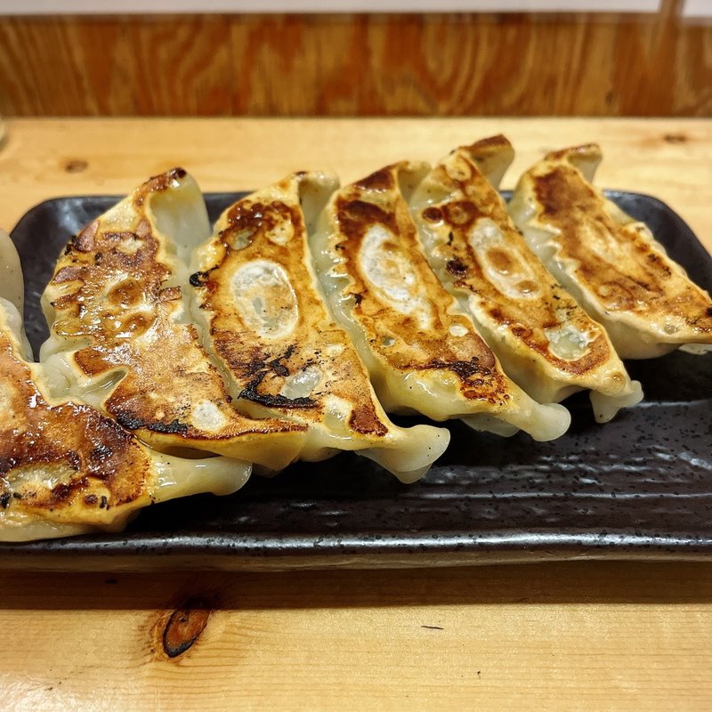 はじめ特製にんにく餃子(もつ焼き はじめ)