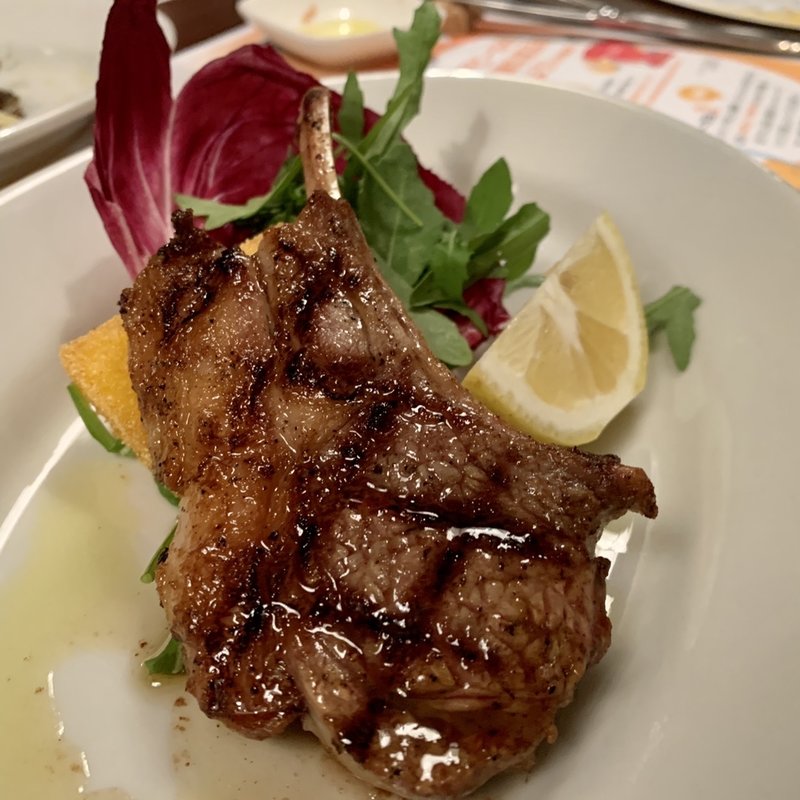 子羊のグリル(オステリア ダ アダ)