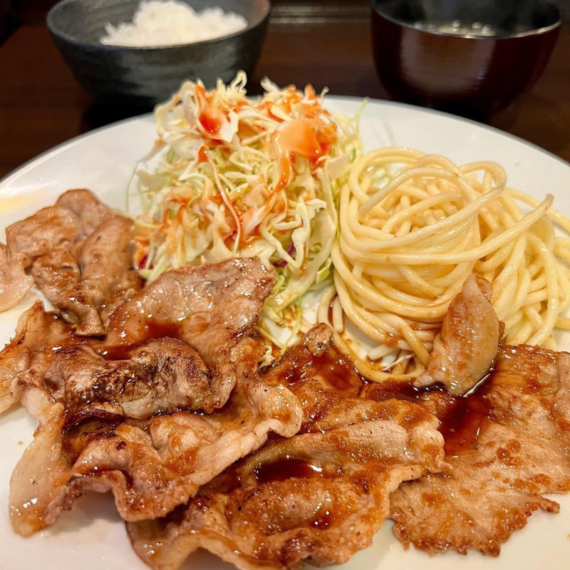豚肉生姜焼き定食(洋食 ツバキ亭)