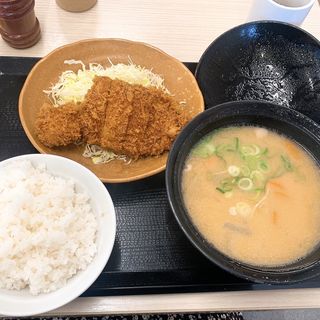 豚汁定食(ヒレカツ)(かつや 大分光吉インター店)