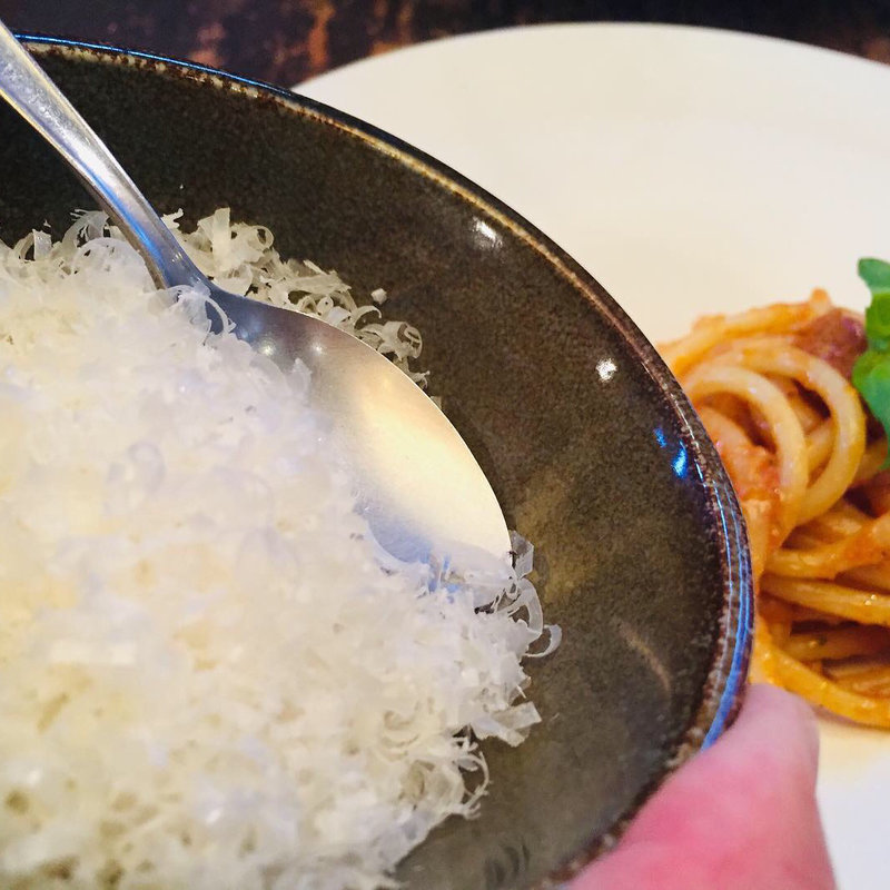 パルミジャーノレッジャーノとポモドーロのパスタ(イン ザ ムーン （IN THE MOON）)