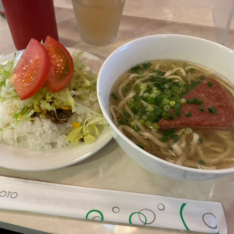 ハーフハーフセット(琉球食堂)