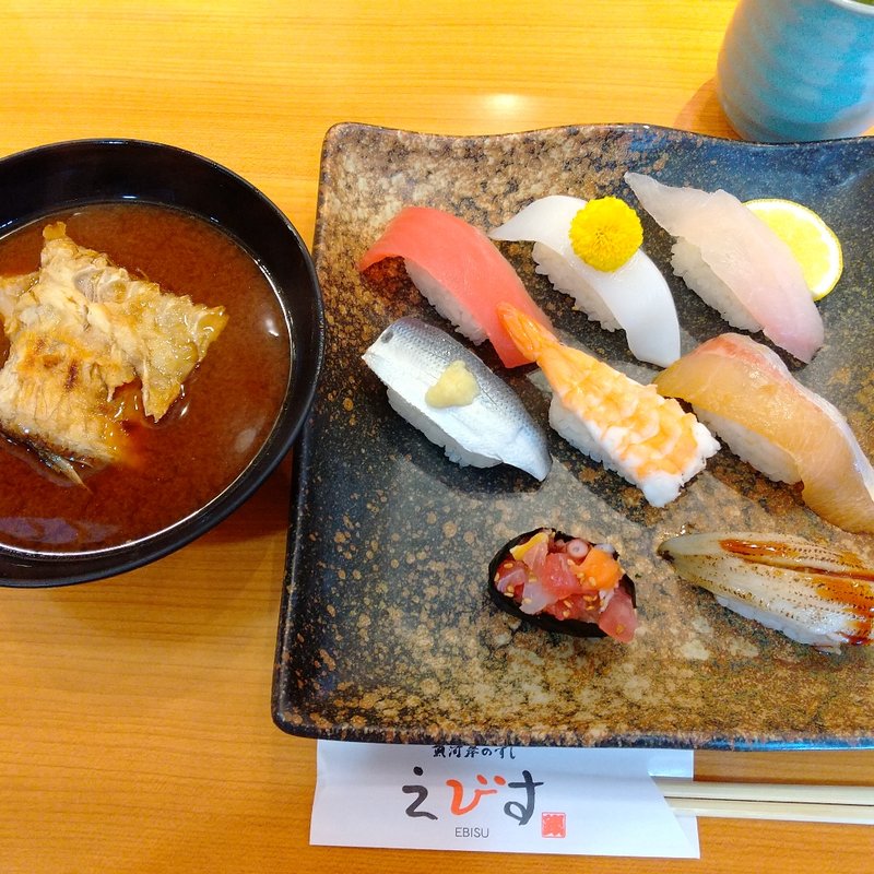 にぎり8貫(ランチメニュー)(魚河岸のすし えびす 垂水店)