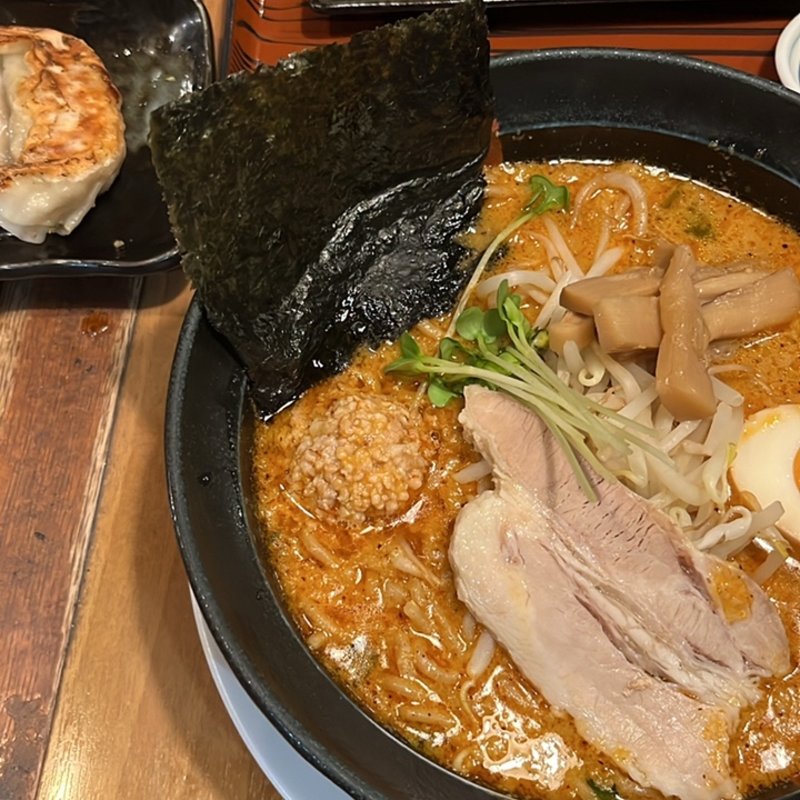 ラーメン各種(らーめん　雷豚 )