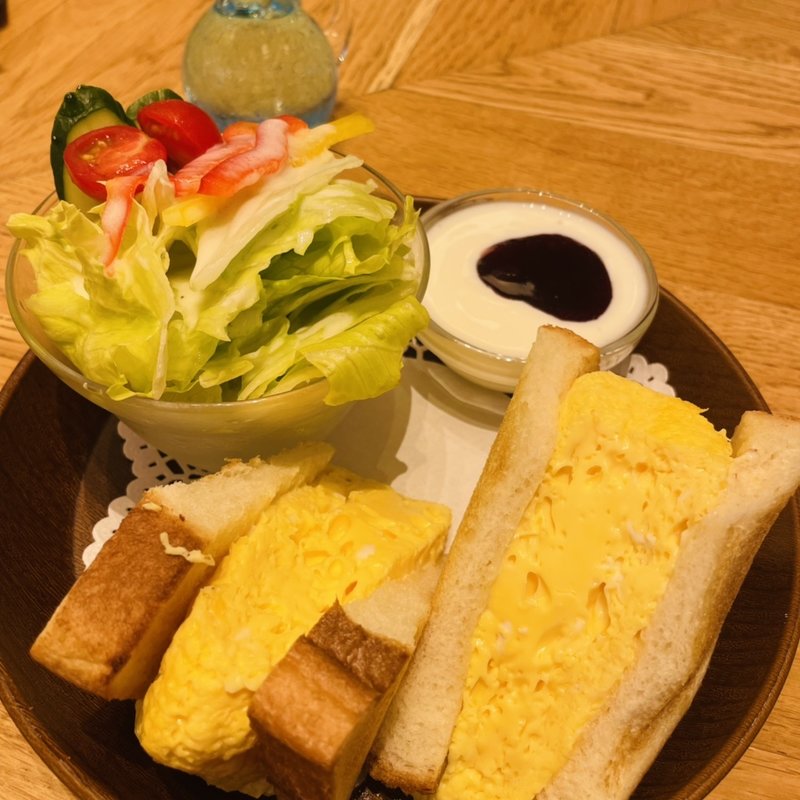 厚焼き卵サンド(コカルド ラ・テラス （COCARDE）)