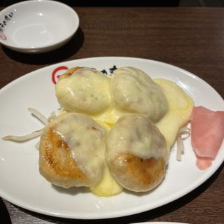 チーズ焼き餃子(餃子の丸い)