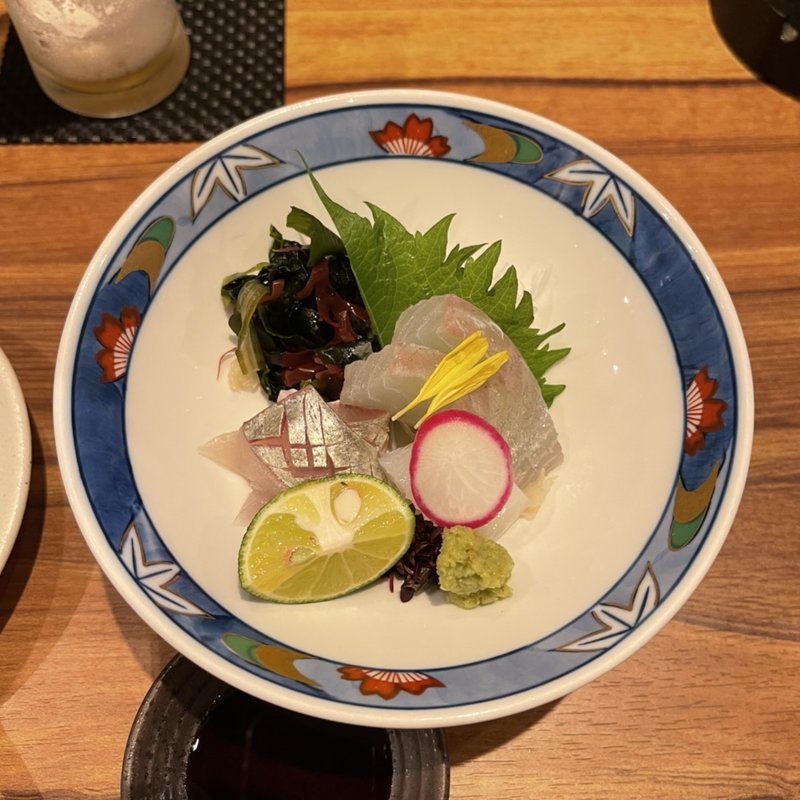 お刺身盛り合わせ三種(はち福)