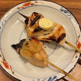 カンパチ山椒焼きと真鯛木の芽バター(はち福)