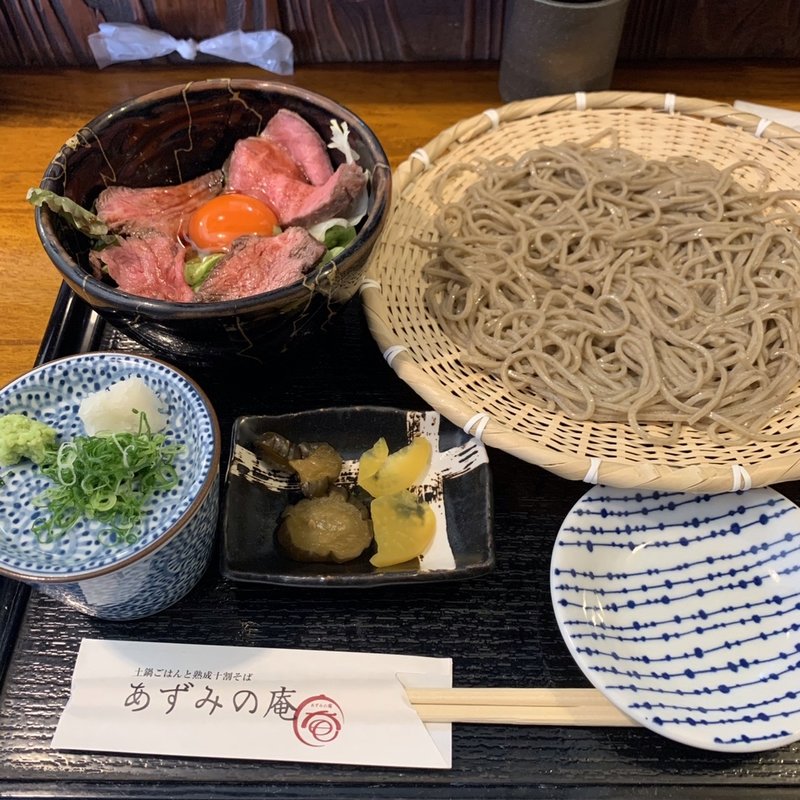 十割蕎麦とローストビーフ丼(あずみの庵 )
