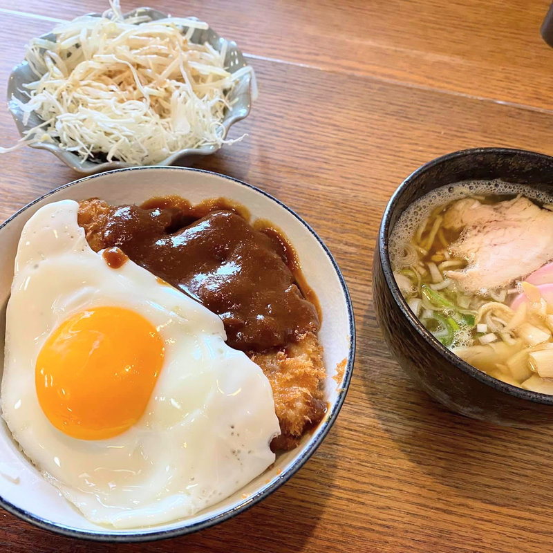 味噌カツ丼(加登屋食堂 （かどやしょくどう）)