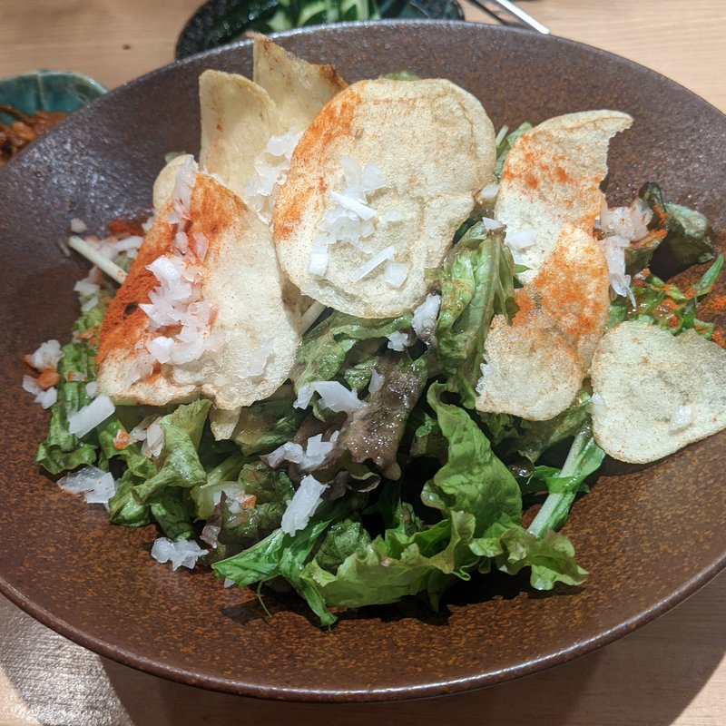 つむぎ堂の和風サラダ(酒場つむぎ堂 新宿店)