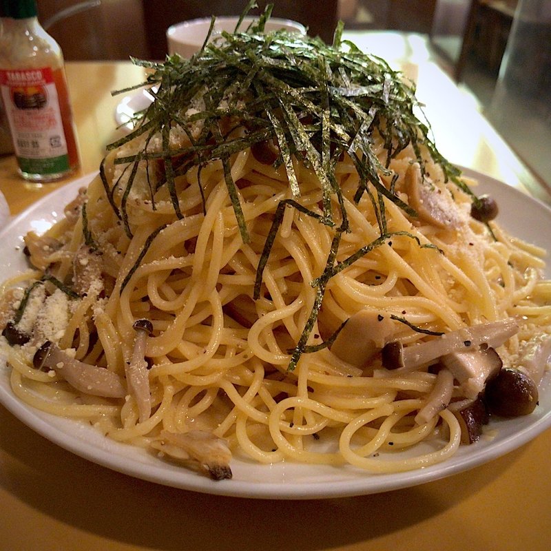 アサリとキノコのクリームソース 大盛り(珈琲店ぴーぷる )