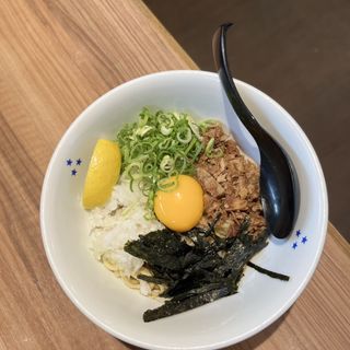 魚豚まぜ麺(みつ星製麺所 三宮店)