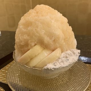 桃と粒あんマスカルポーネ(茶寮 億万)