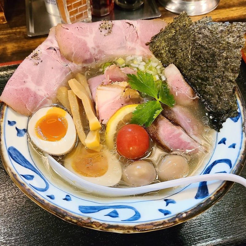 夏の冷やし煮干しらぁ麺豪華盛り(真卓朗商店)