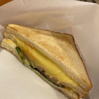 トーストサンド とろ〜りチーズ&ハム(カフェ・ベローチェ中洲川端駅前店)