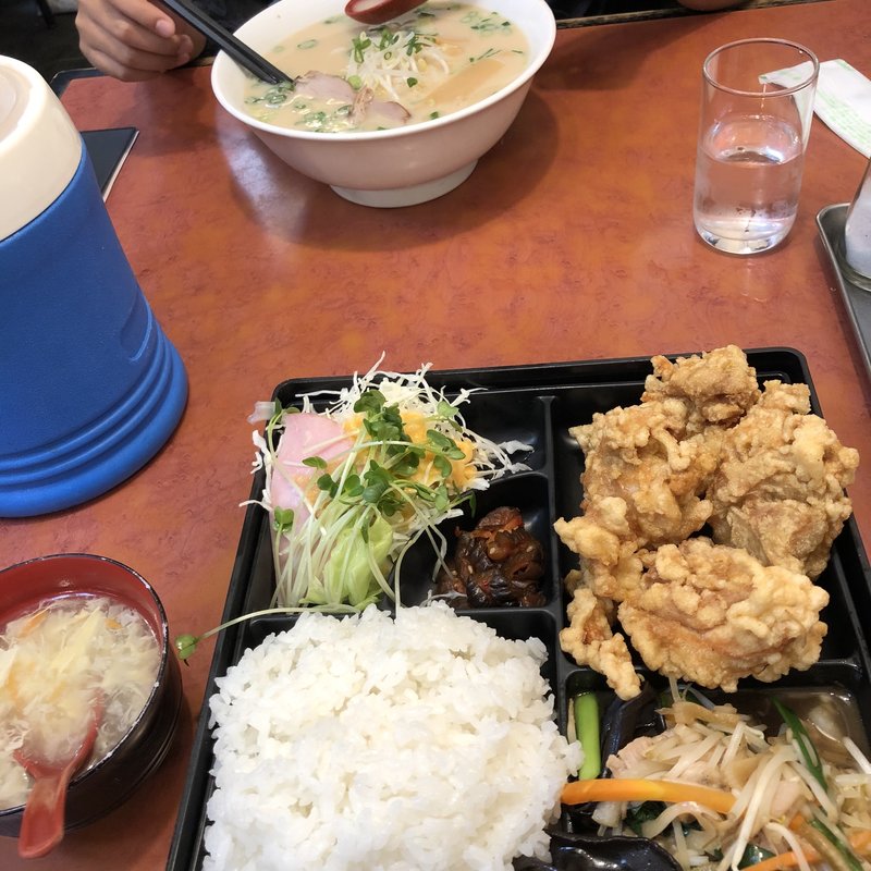 唐揚げ定食　色々あります(中国菜館 龍亀)