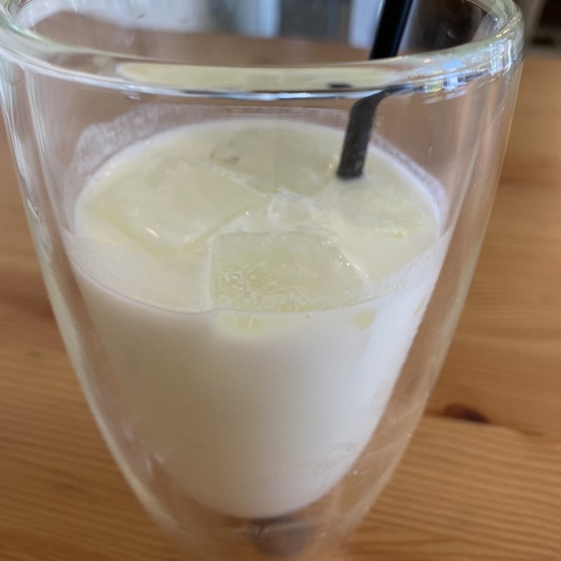 ラッシー(カレーとアイス kuebaissho)