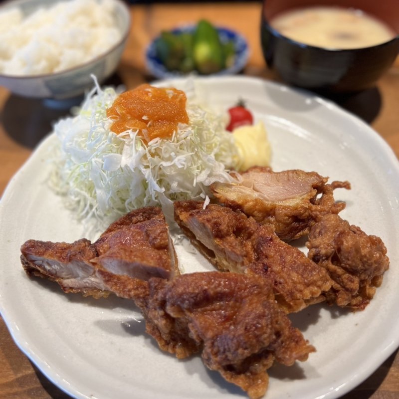 あのからあげ定食(#酒食堂パーラー いいとみ)