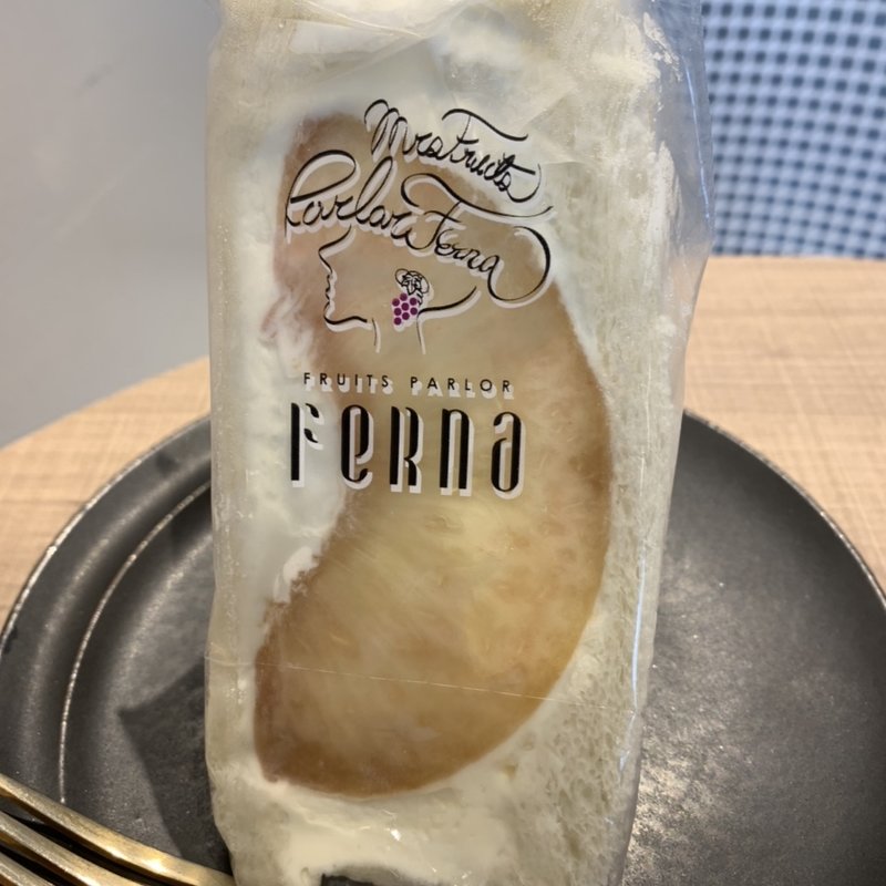 ももサンド(Fruits Parlor FERNA)