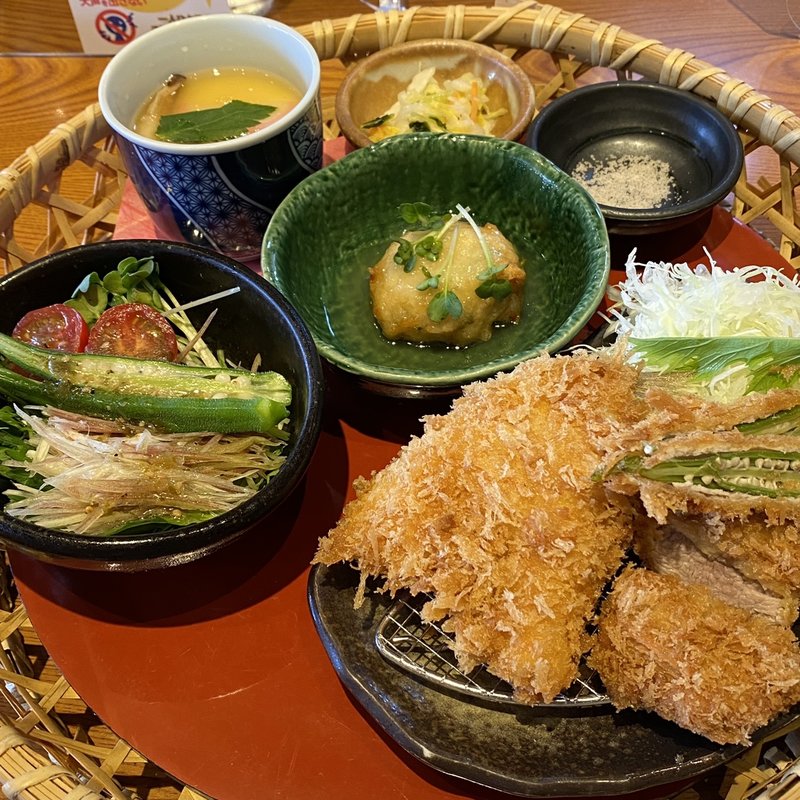 季節の花かごランチ(かつアンドかつ 伊丹大鹿店 )