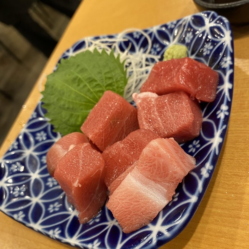 マグロぶつ(ほていちゃん 池袋東口店)