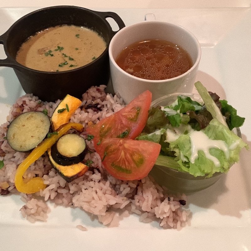 海老とチキンのグリーンカレー(CAFE KATSUO カフェカツオ 町田)