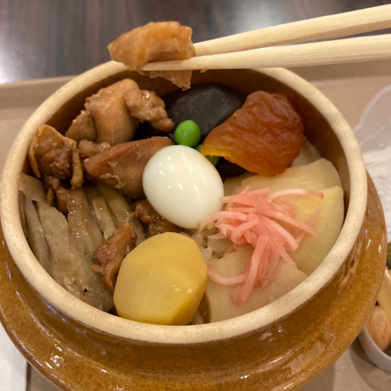 峠の釜飯(おぎのや ドライブイン横川店 )