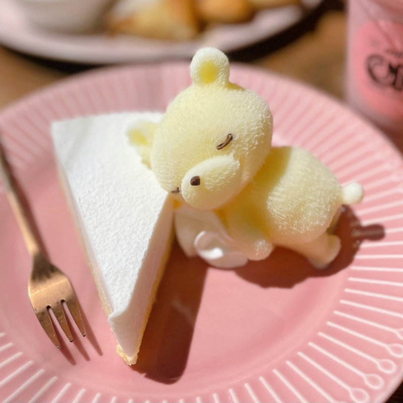 お眠りくまさんレアチーズケーキ(cafe ON)